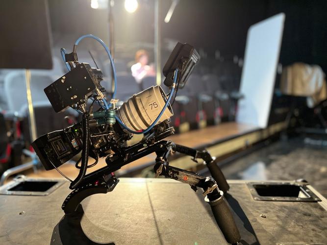如影4d,科莫多x,arri s35,多种影视器材租赁